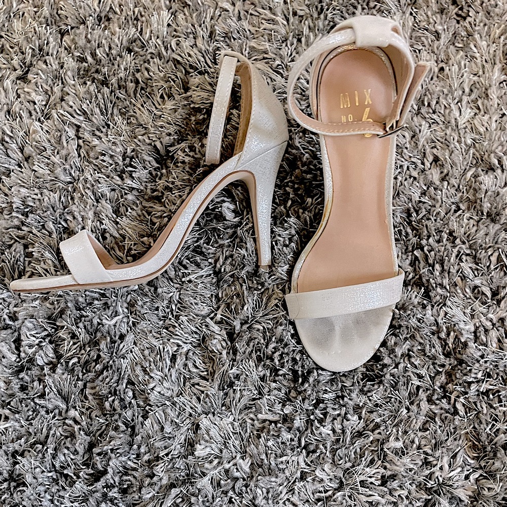 2/2.5 inch silver heels